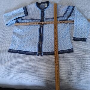 Blue White Fair Isle Nordic Patterned Cardigan L. L. Bean Large Hook Eye Closure